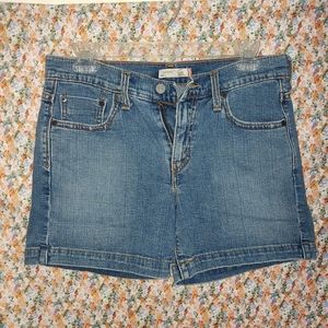 Levi's 515 Sz 4 jean shorts